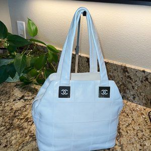 PRISTINE Chanel White Small Tote Bag